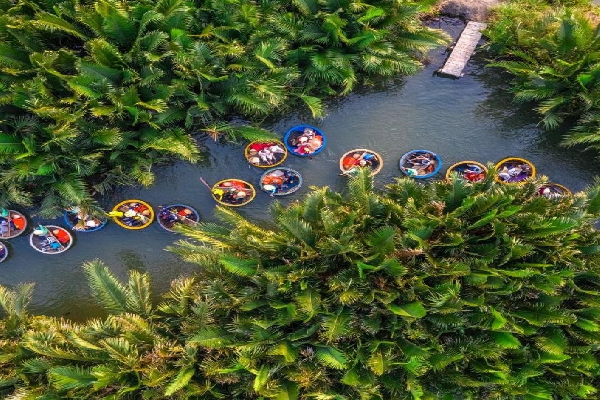 Discovering Vietnam and Cambodia in 12 Days - photo 35